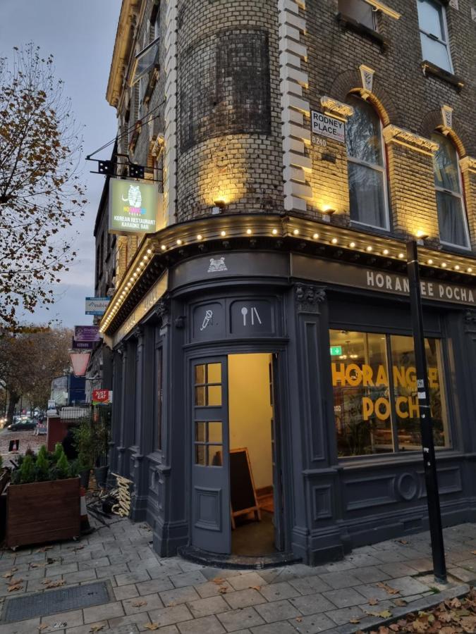 Horangee Pocha Hotel London Eksteriør billede